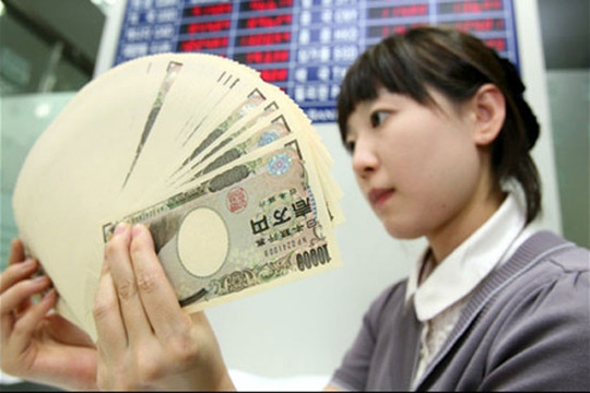 Ngân hàng Trung ương Nhật Bản bất ngờ "hành động"