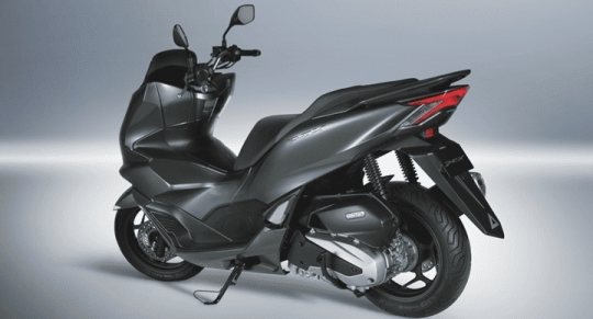 Giá xe máy Honda PCX 160 mới nhất ngày 28/12/2022: Giá đang "trên trời"?