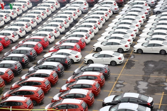 Bất ngờ: Thị trường ô tô Việt Nam có hơn 600.000 xe mới chỉ trong năm 2022