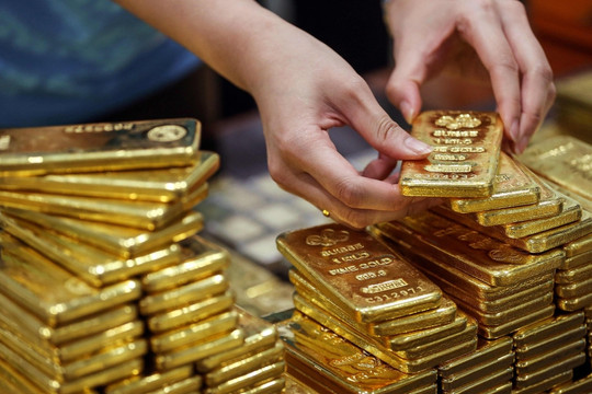 Dự báo giá vàng tuần tới: Giá vàng có thể đạt kỷ lục 2.000 USD/ounce