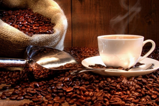 Xuất khẩu cà phê lần đầu vượt mốc 4 tỷ USD