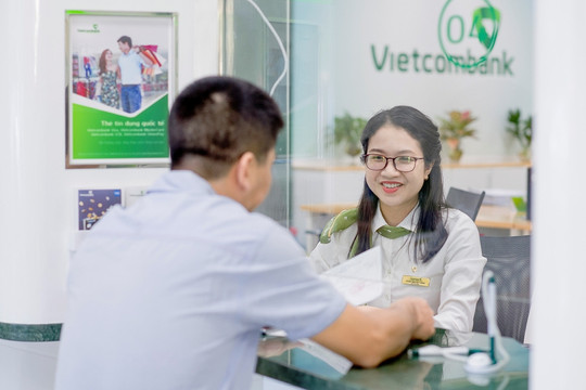 Vietcombank (VCB) báo lãi 37.000 tỷ đồng năm 2022, dẫn đầu lợi nhuận nhóm ngân hàng