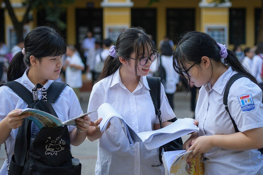 3/4 trường chuyên tại Hà Nội công bố chỉ tiêu tuyển sinh lớp 10