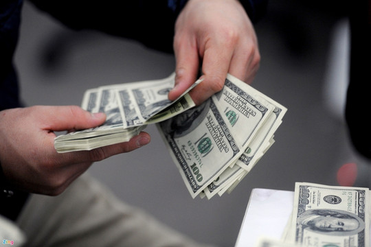 Đồng USD giảm giá ở loạt ngân hàng sau sự cố 2 nhà băng của Mỹ
