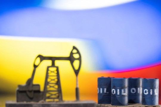 Giá dầu lao dốc gần 6% xuống mức thấp nhất 3 tháng