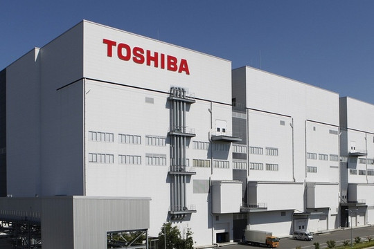 Tượng đài công nghệ Nhật Bản Toshiba chuẩn bị "bán mình"