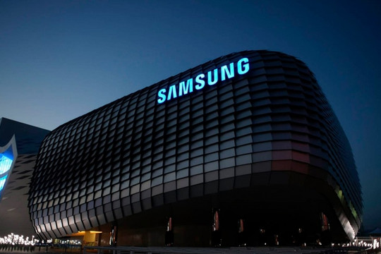 "Cứng đầu" như Samsung: Lợi nhuận dự kiến giảm 90% nhưng nói không với thay đổi - vị thế nhà vua dần lung lay?