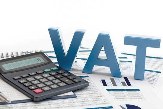 NÓNG: Chính phủ đồng ý phương án giảm 2% thuế VAT
