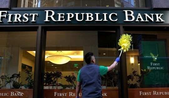 Theo chân SVB và Signature Bank, First Republic Bank chính thức sụp đổ