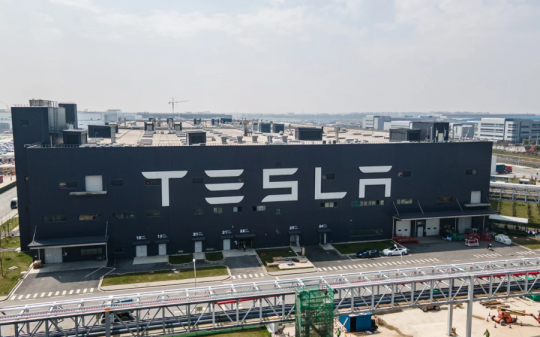 "Ông lớn" Tesla của Elon Musk lại dính lỗi phanh, phải thu hồi hơn 1 triệu xe tại Trung Quốc