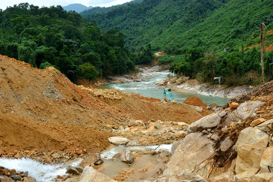 Thừa Thiên Huế: Một doanh nghiệp bị phạt gần 250 triệu đồng do lấn chiếm đất