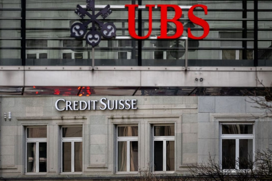 Vừa hoàn tất thương vụ thâu tóm Credit Suisse, UBS lập tức thay đổi nhân sự cấp cao