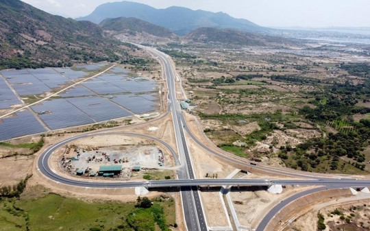 Ấn định ngày khánh thành cao tốc Nha Trang - Cam Lâm và Vĩnh Hảo - Phan Thiết