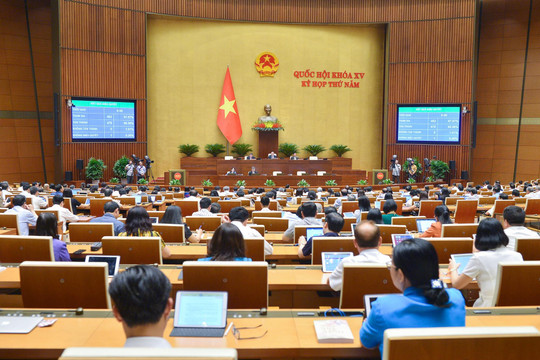 Quốc hội thông qua Nghị quyết về một số vấn đề tài chính, ngân sách