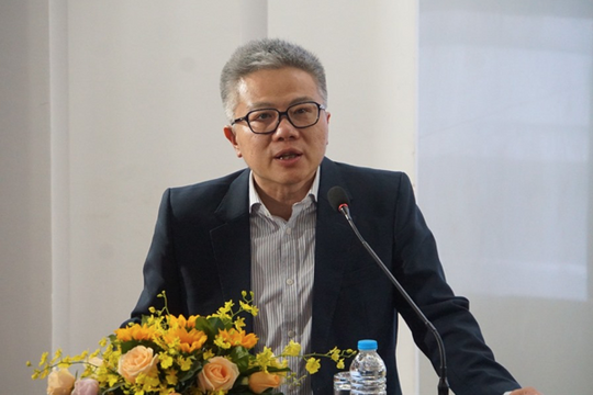 Tuyệt chiêu PR cười ra nước mắt: Giáo sư Ngô Bảo Châu nhận thông báo... trúng tuyển cao đẳng