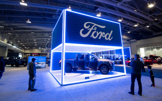 Trong cơn đau đầu về xe điện, Ford sa thải 1.000 nhân viên để tiết kiệm chi phí