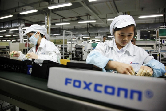 Foxconn công bố tuyển dụng với mức thưởng nghìn đô cho công nhân sản xuất iPhone 15