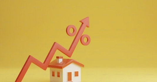 Nên giảm nhanh lãi suất cho người vay mua nhà