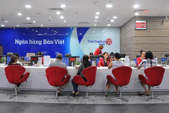 Ngân hàng Bản Việt chấm dứt hợp đồng với một Phó Tổng đời đầu
