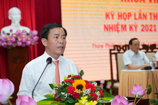 Lãnh đạo tỉnh Thừa Thiên - Huế 'bắt mạch' lý do tăng trưởng kinh tế chậm