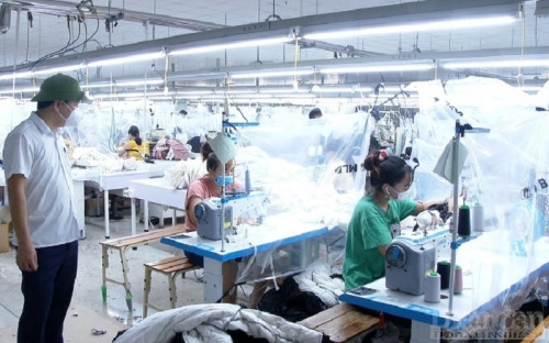 Hải Dương: Doanh nghiệp duy trì việc làm để níu chân người lao động