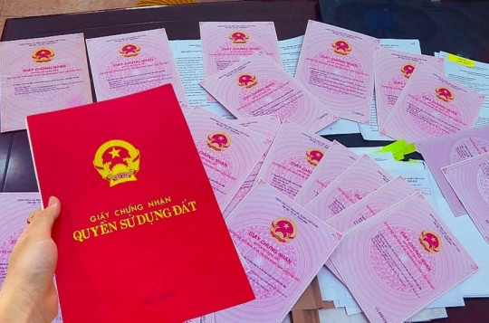 Nghịch lý hàng nghìn người dân từ chối nhận sổ đỏ tại Đồng Nai