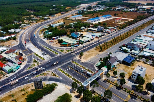 Bình Thuận gửi tín hiệu khẩn xin gỡ nút thắt hạ tầng giao thông