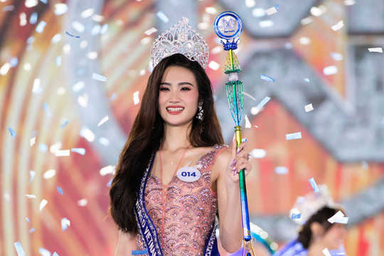 Hoa hậu Ý Nhi, CEO Phạm Kim Dung xin lỗi công chúng