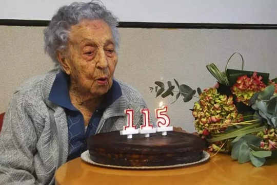 "Chìa khoá" sống lâu của cụ bà 116 tuổi, xác lập kỷ lục thọ nhất thế giới: Không lo lắng, hối tiếc, tuyệt đối tránh xa người độc hại