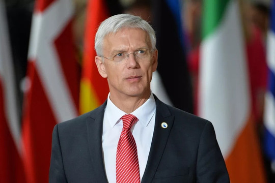 Thủ tướng Latvia bất ngờ tuyên bố sẽ từ chức