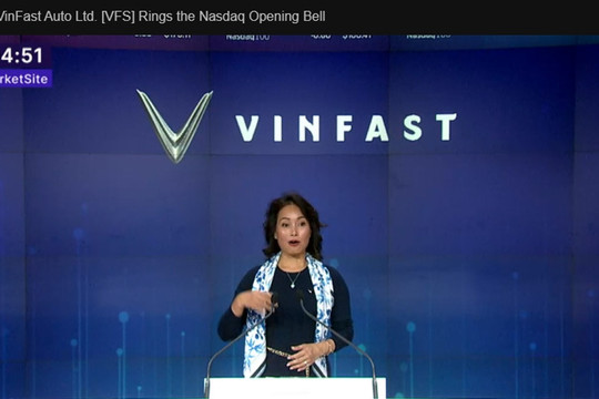 CEO VinFast Lê Thị Thu Thủy "tự thưởng một phút sung sướng"