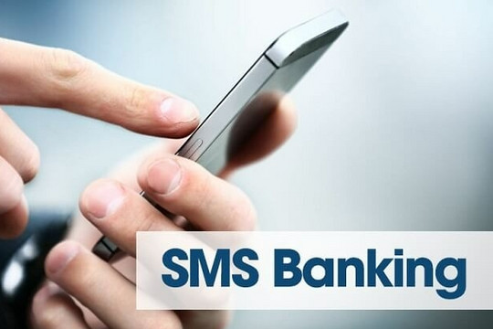Ngân hàng đua tăng phí SMS Banking