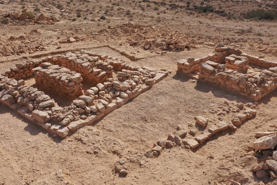 Khai quật hầm mộ bí ẩn, bất ngờ phát hiện hàng chục hài cốt phụ nữ từ 2.500 năm trước