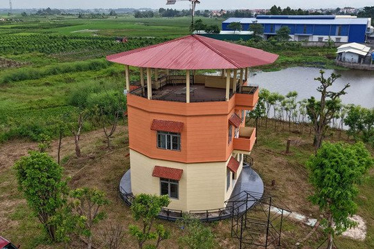 Độc lạ Bắc Giang: Một ngôi nhà 2 tầng có thể xoay 360 độ