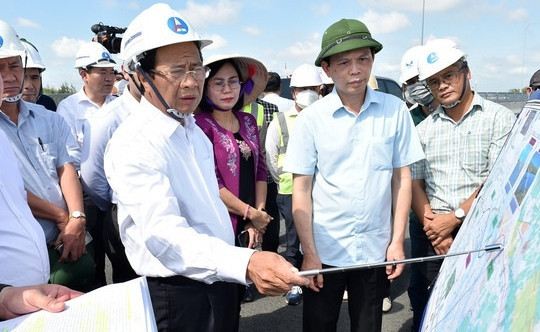 Phó Thủ tướng Lê Văn Thành và những dự án chạy đua với thời gian