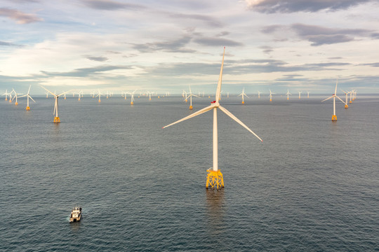 Bình Thuận hợp tác với Đan Mạch phát triển điện gió ngoài khơi