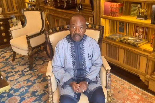 Tổng thống Gabon bị lật đổ - Cuộc đảo chính thứ 8 ở châu Phi trong 3 năm