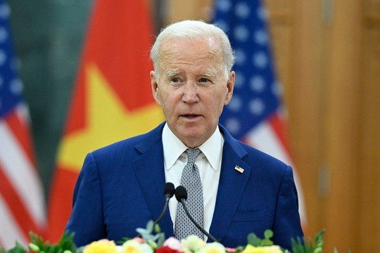 Tổng thống Mỹ Joe Biden chia sẻ về ngày thứ hai đến thăm Việt Nam