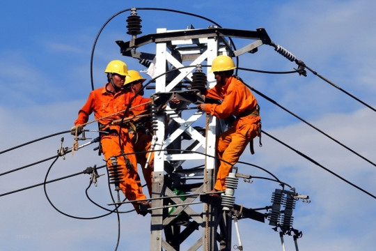 Lộ diện doanh nghiệp hưởng lợi từ dự án đường dây 500 kV mạch 3 trị giá 23.000 tỷ đồng