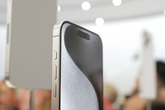 iPhone 15 series có thể khan hàng, Pro Max xách tay có giá từ 42 triệu đồng