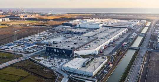 Tổng thống Thổ Nhĩ Kỳ đề nghị Elon Musk xây dựng nhà máy Tesla tại quốc gia này