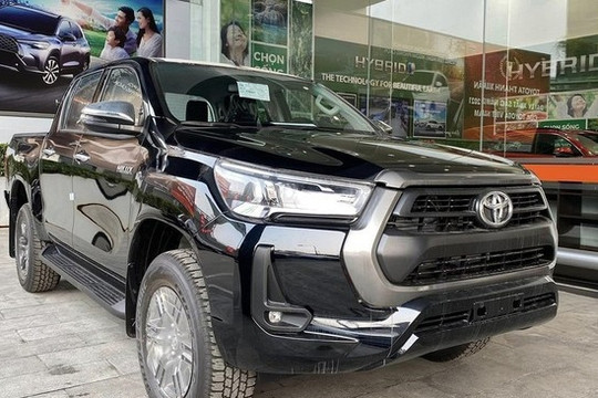 Xe bán tải tháng 8/2023: Ford Ranger dậm chân tại chỗ, Toyota Hilux 'ế ẩm'