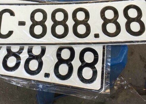 Đấu giá biển số xe đẹp 21/9: Một chủ nhân sở hữu biển số 822.88 chỉ với 45 triệu đồng
