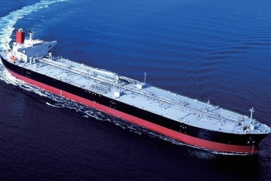 Giá cước tàu dầu neo cao, PVTrans (PVT) nâng đội tàu lên 48 chiếc
