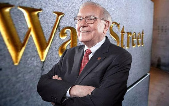 Tỷ phú Warren Buffett mạnh tay "rót" tiền vào lĩnh vực bất động sản và đưa ra lời khuyên "quý hơn vàng"
