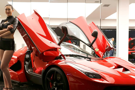 Siêu xe Ferrari nhắm đến phụ nữ giàu có Trung Quốc