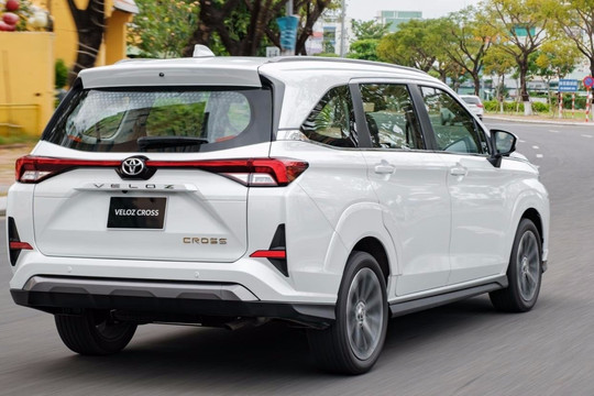 Giá hơn 600 triệu, ngoài Toyota Veloz có thể chọn được những xe gầm cao nào?