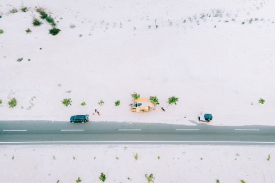 Một tỉnh có cung đường sa mạc 40km đẹp nhất Việt Nam, được mệnh danh là “tiểu sa mạc Sahara”