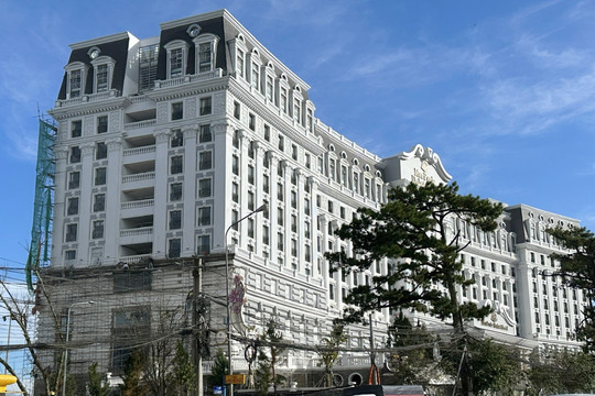 Khách sạn lớn nhất Đà Lạt xây sai phép hơn 4.400 m2