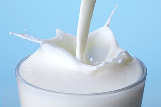 Công ty sữa đầu tiên khoe lãi quý 3, doanh thu tăng 31%
